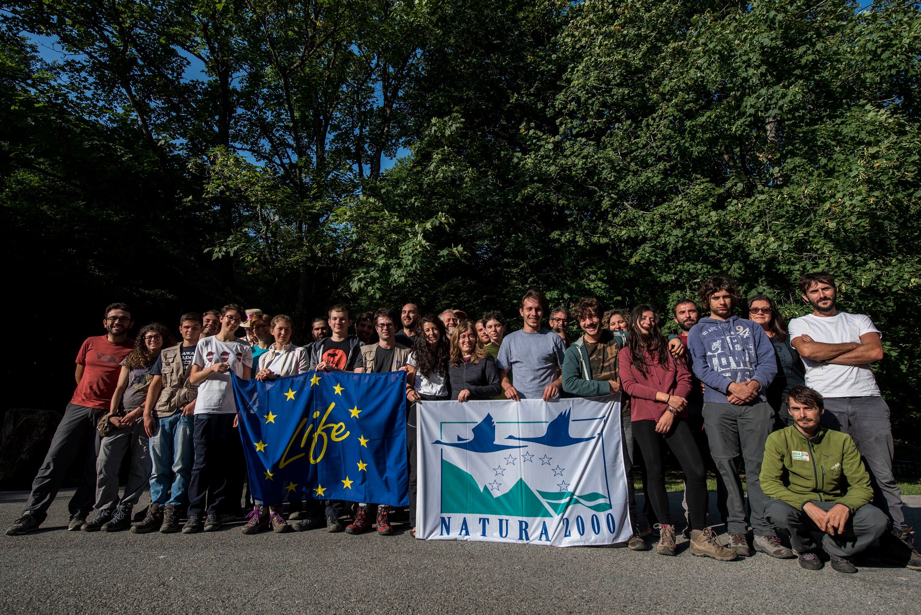 Volontari ESC360 nel bosco